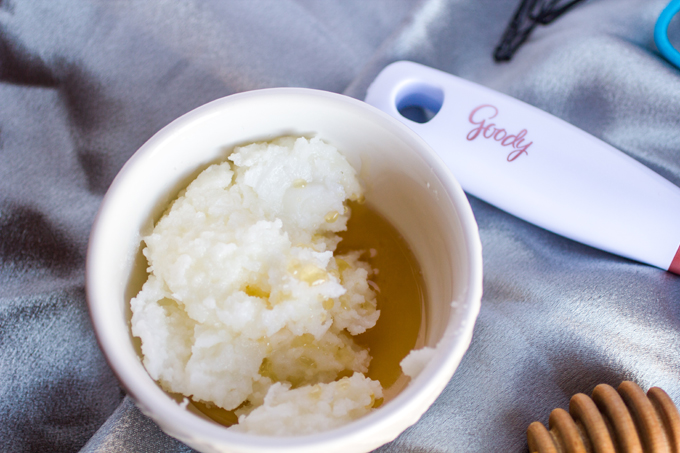 Coconut Oil and Honey Mask for Healthy Hair