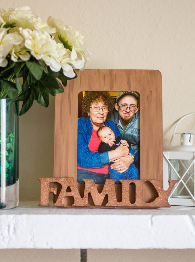 Handmade Family Frame – Last Minute DIY Gift Idea